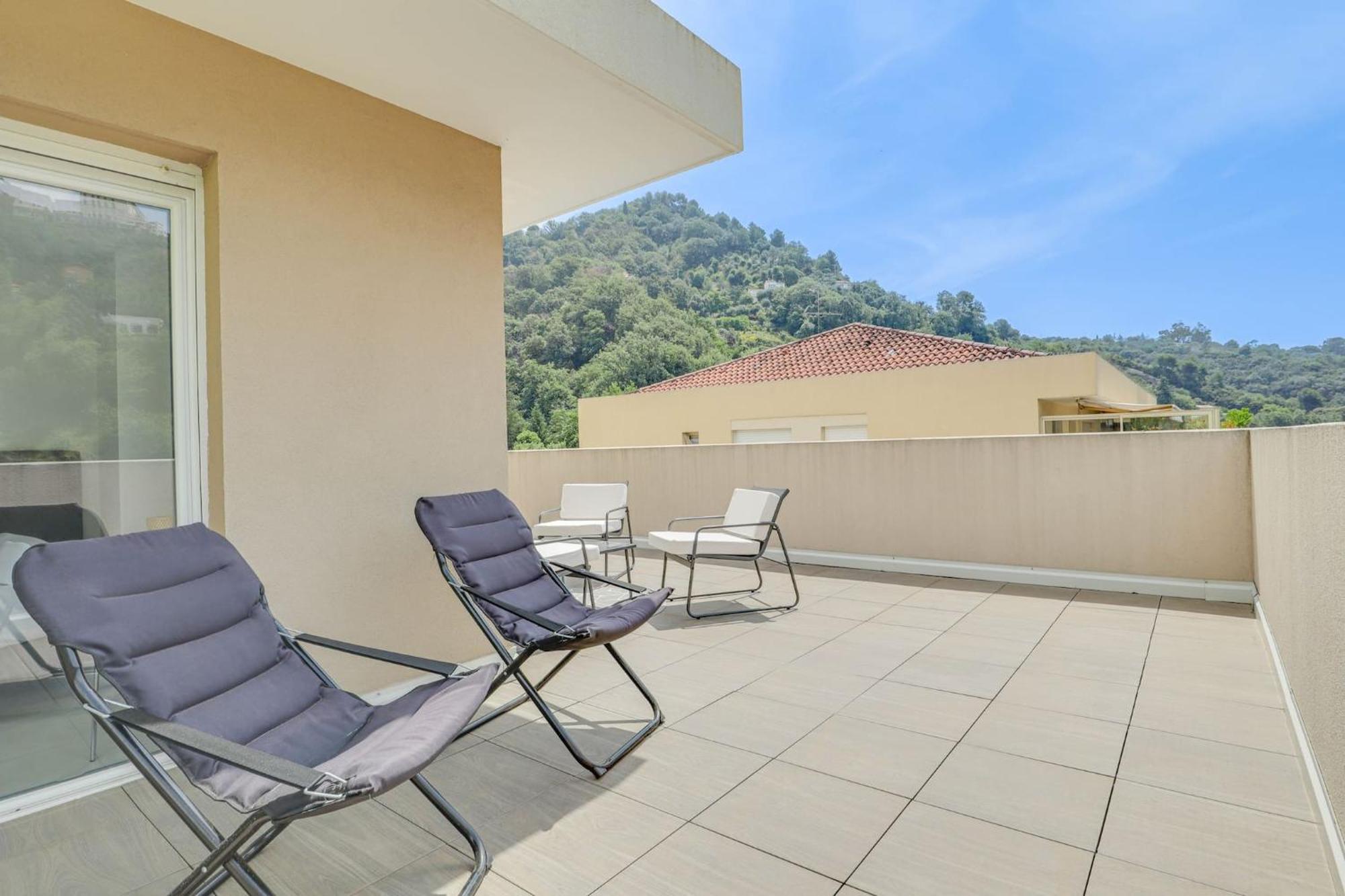 Spacieux Rooftop Parking, Terrasse Ensoleillee Ментона Екстериор снимка